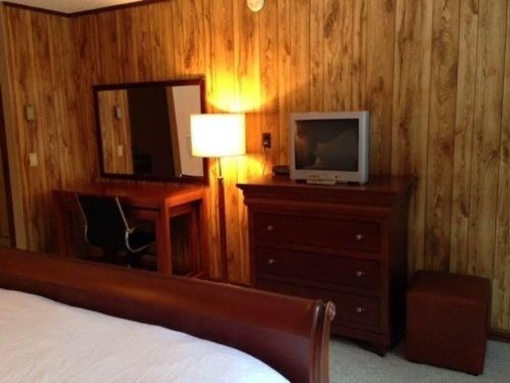 Evergreen Valley Inn Stoneham Eksteriør billede